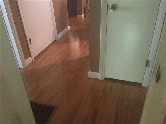 4th image of 661 Saint Anthony Dr