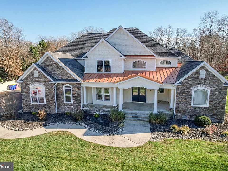 1st image of 43 Tidewater Dr