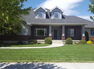 3715 E Clearfield Ln, Ammon, ID 83406