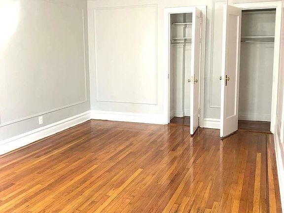 3rd image of 520 Lincoln Pl APT 4E