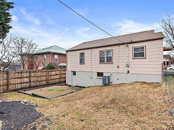 4th image of 513 Fairmont Ave