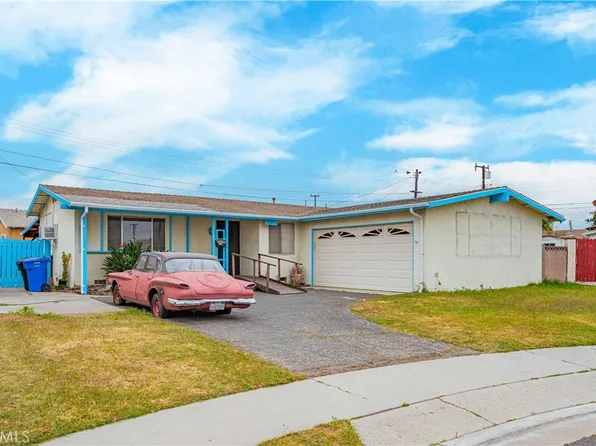 10833 Courson Dr, Stanton, CA 90680