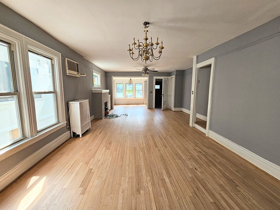 1st image of 591 E 8th St #1