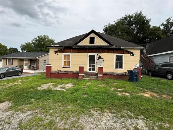 509 Adams St, Lexington, NC 27292