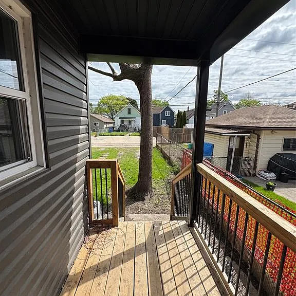 934 Gladstone Ave — Photo 10