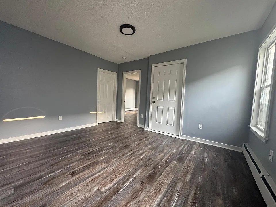 56-3 Judson St #3C