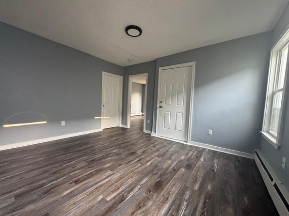 56-3 Judson St #3C