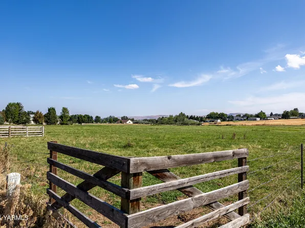 Nna Orchard Drive Pear Ave, Yakima, WA 98908