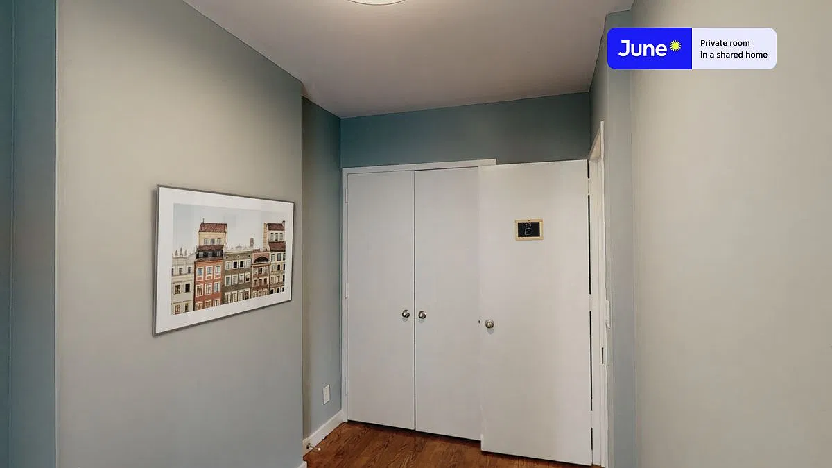 Full bedroom in 3 bed/1 bath home in Upper East Side #542 B — Photo 2