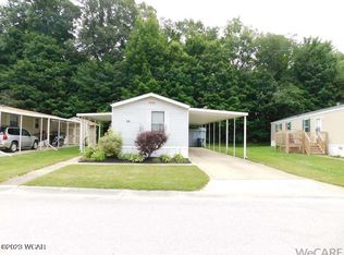 34 Lakeside Dr, Lima, OH 45804