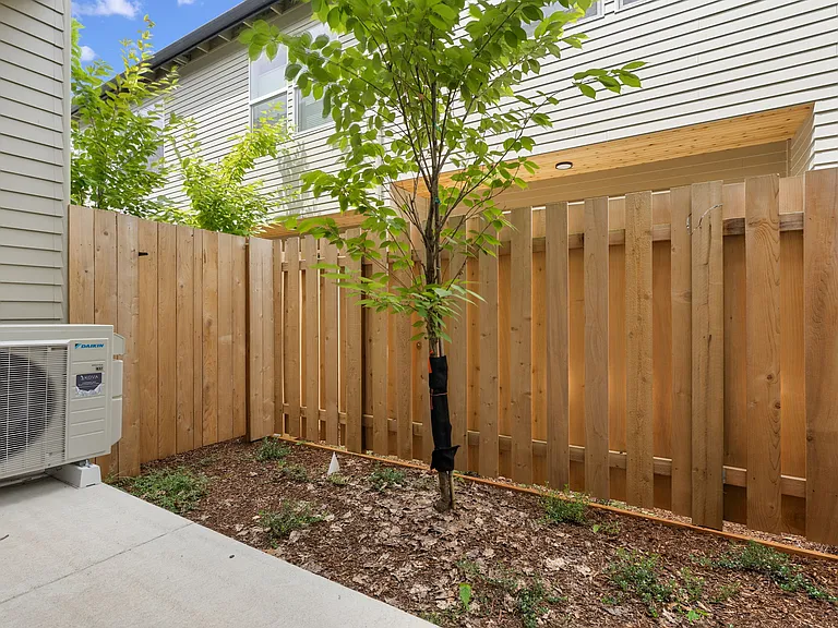 3009 NE Ainsworth St #3009 — Photo 38