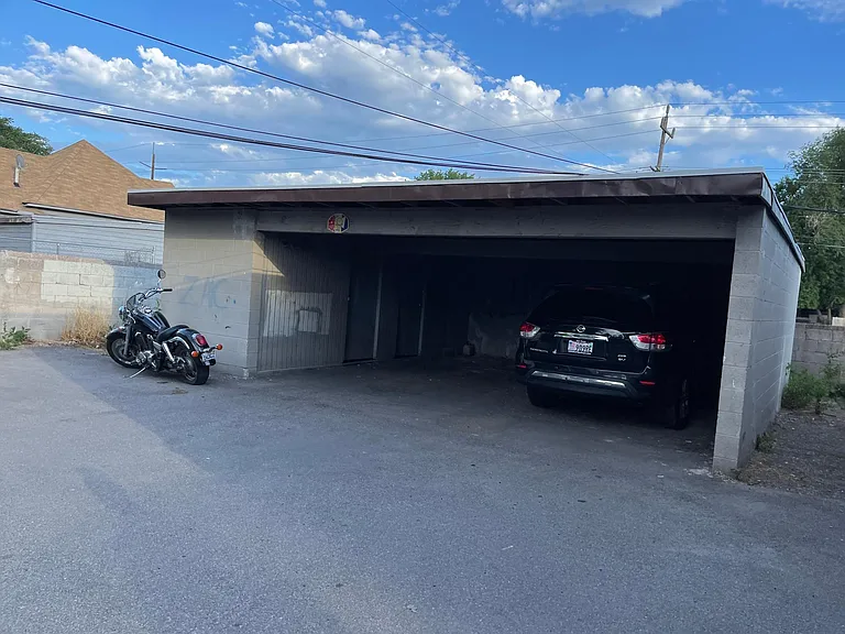 1243 S 300 E — Photo 11