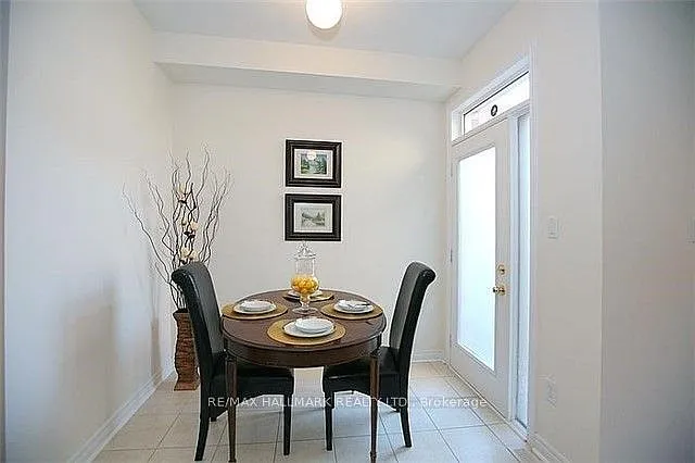 230 Hansard Dr — Photo 4