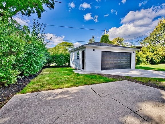 5th image of 7034 N Kenton Ave