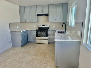 18110 Gault St, Reseda, CA 91335