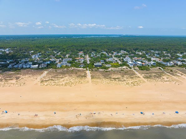 virginia-beach-virginia-446748317 picture