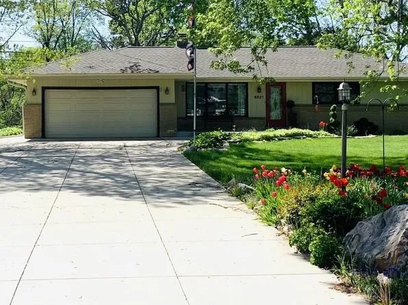 6521 S 123rd STREET, Franklin, WI 53132