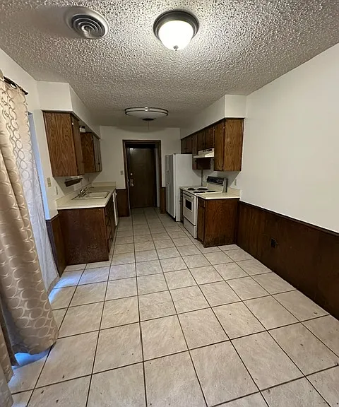 509 Harrell Ln #A — Photo 3