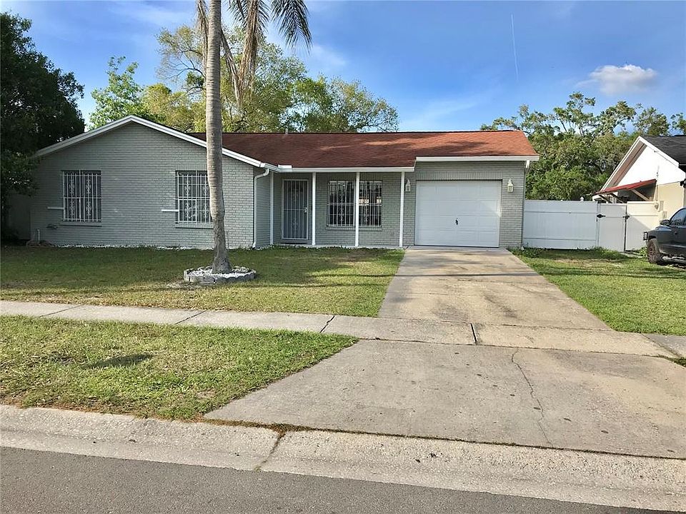1st image of 9062 Hickory Cir