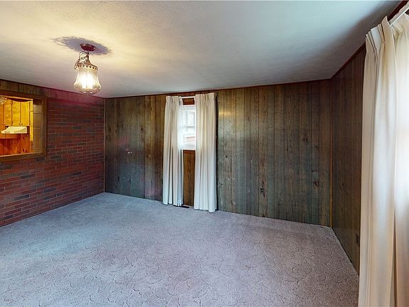 5th image of 167 Franklin Blvd