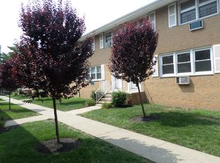 1344 Paterson Plank Rd #B, Secaucus, NJ 07094