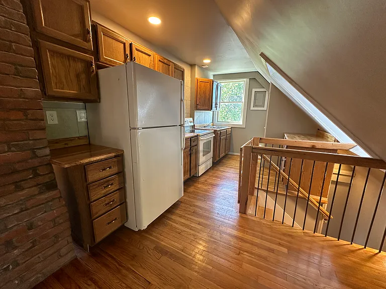 323 South St #B — Photo 2
