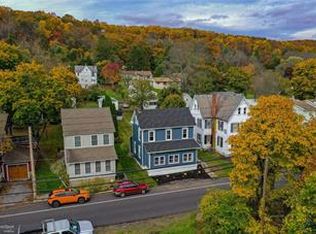 3059 Springtown Rd, Hellertown, PA 18055