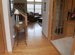 2660 Lookout Point Cir NE, Solon, IA 52333