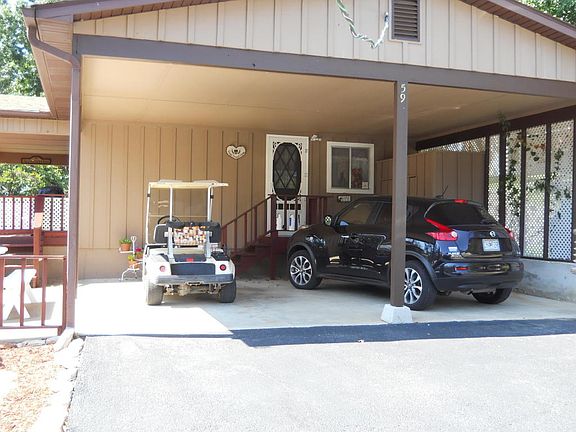 4th image of 59 Lois Ln