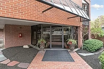 1600 Massachusetts Ave Photo 1