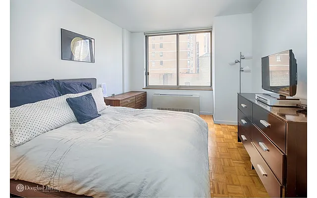 Rented by Douglas Elliman | media 5