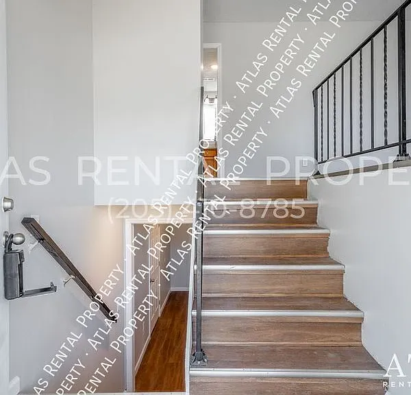 6555 Esquire Ln — Photo 6