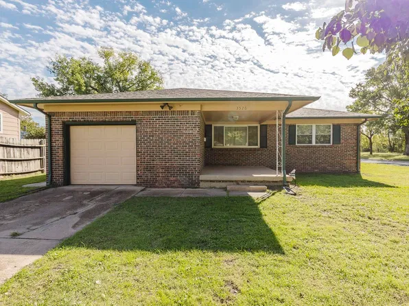 3526 S Leonine Rd, Wichita, KS 67217