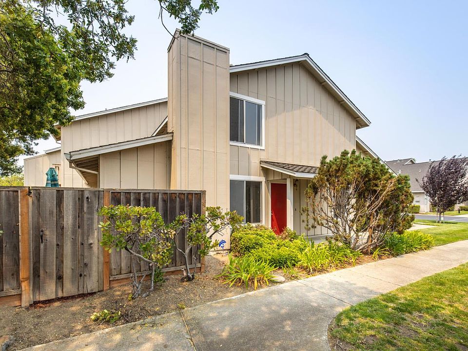 1st image of 1126 Forrestal Ln