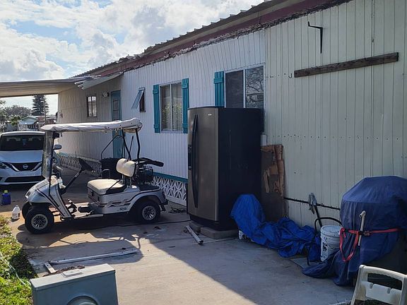 5th image of 4131 Honolulu Dr