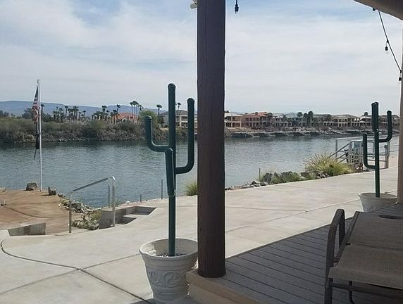 5th image of 1186 Beach Dr