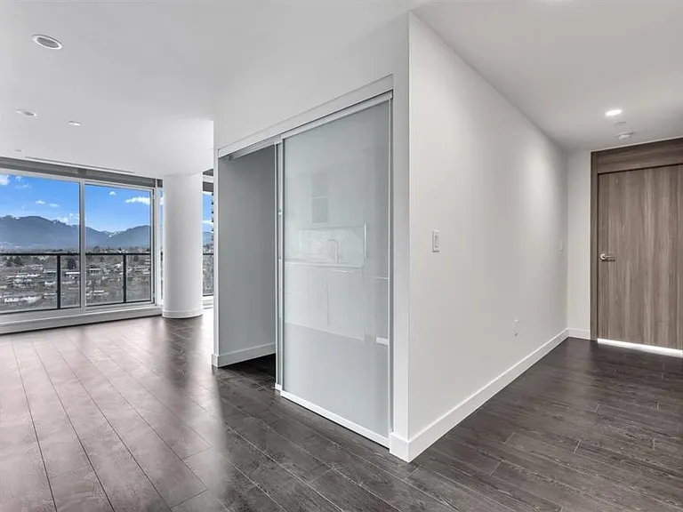 4890 Lougheed Hwy #1907 — Photo 13