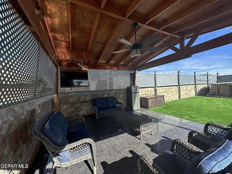 14529 Petralia Ave — Photo 20