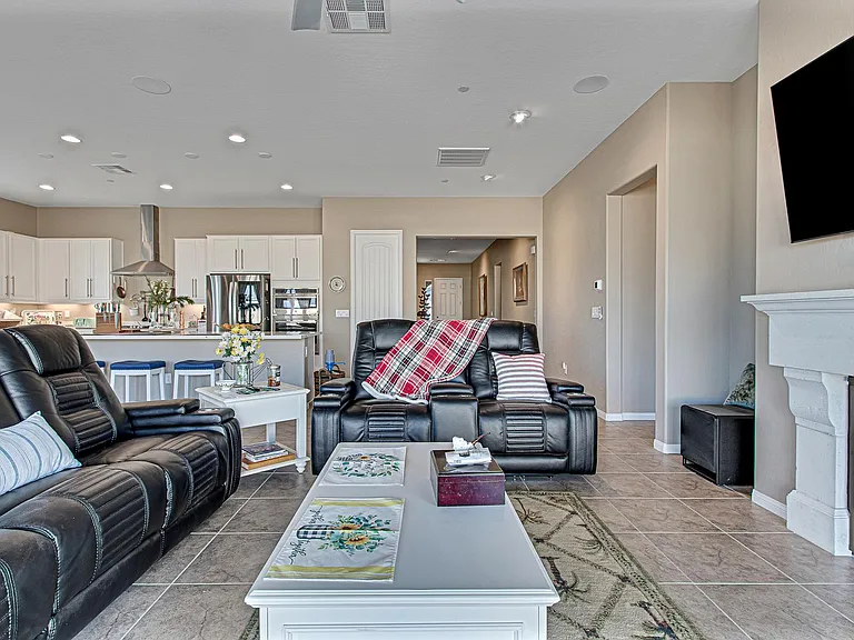 10930 Krista Leigh Ave — Photo 24