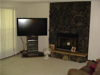 3rd image of 17318 E 6th Terrace Ct N