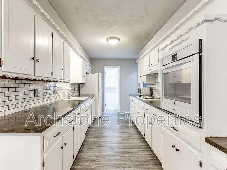 2524 Boxwood Ave — Photo 15