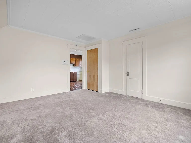1857 State St #3 — Photo 4