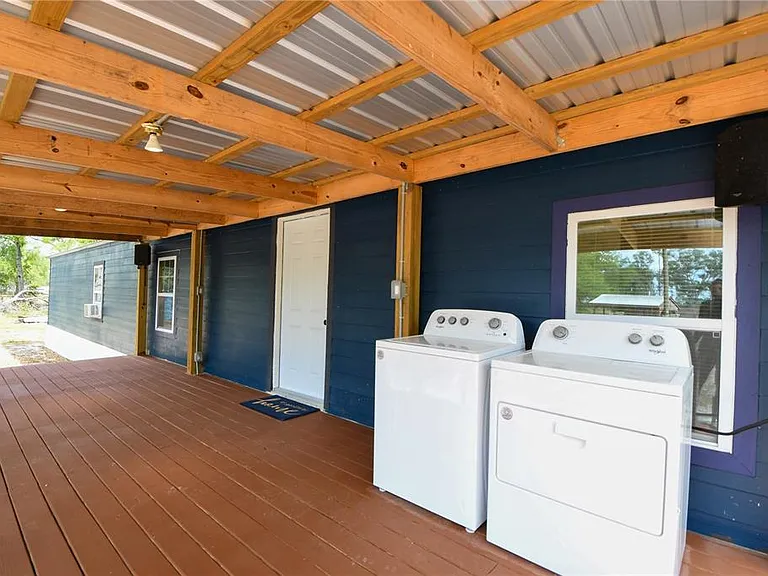 7457 NE Highway 349 — Photo 18