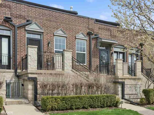 1753 Foster Rd, Iowa City, IA 52245