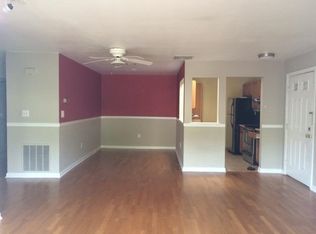 800 River Rd APT 313, Edgewater, NJ 07020