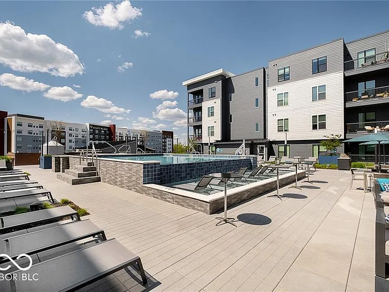 9735 Junction Sta — Photo 19
