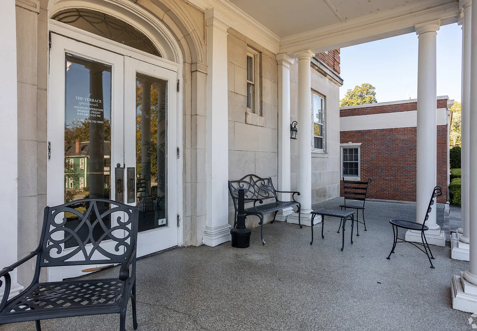 The Terrace — Photo 3