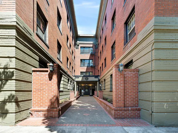 2109 NW Irving St Unit 411, Portland, OR 97210
