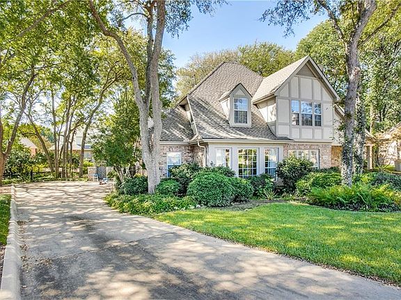 2nd image of 3501 Ash Cir