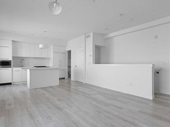 4th image of 3130 Thirsk St NW #415